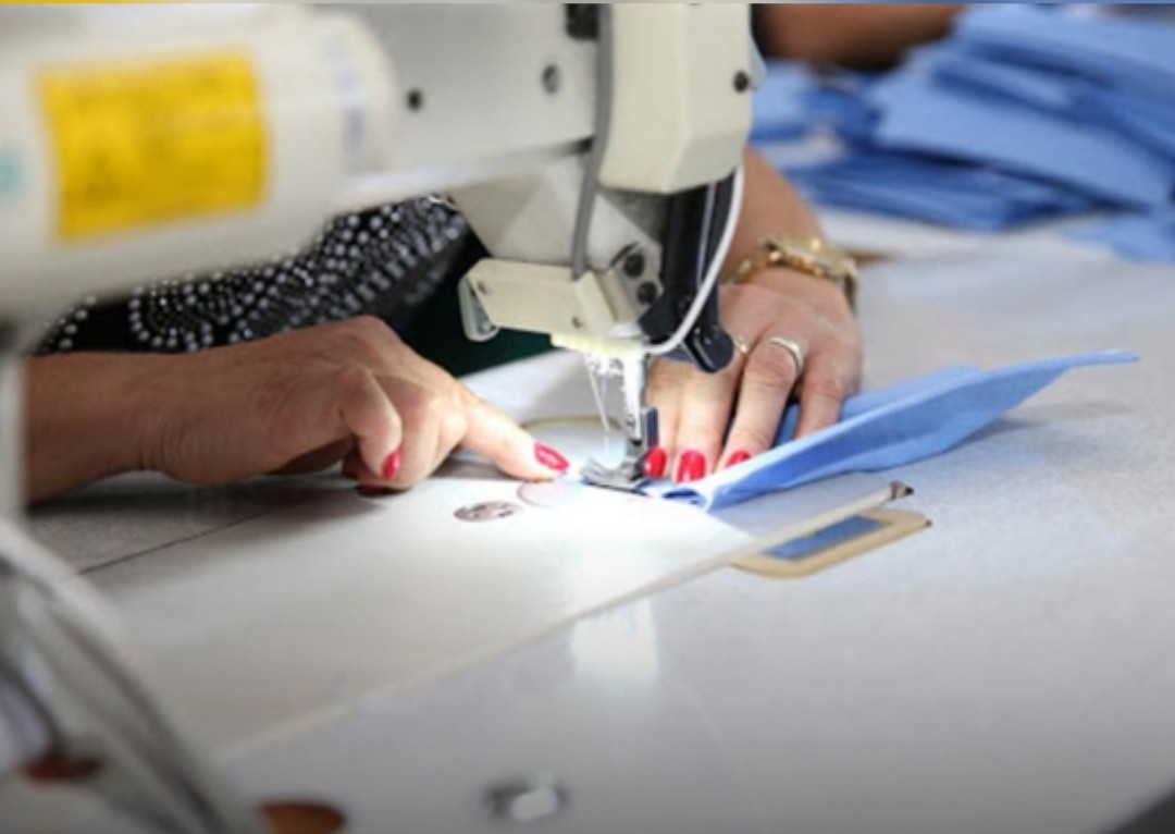 Prefeitura de Jaguarari contrata costureiras para a produção de 30 mil máscaras que serão doadas à rede municipal de ensino e população em vulnerabilidade social