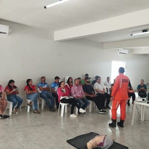 Prefeitura de Jaguarari realiza treinamento de combate a incêndios e primeiros socorros voltado para comerciantes e servidores públicos