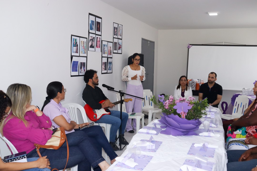 Agosto Lilás: roda de conversa organizada pelo CREAS Jaguarari alertou sobre tipos de violência sofrida pelas mulheres