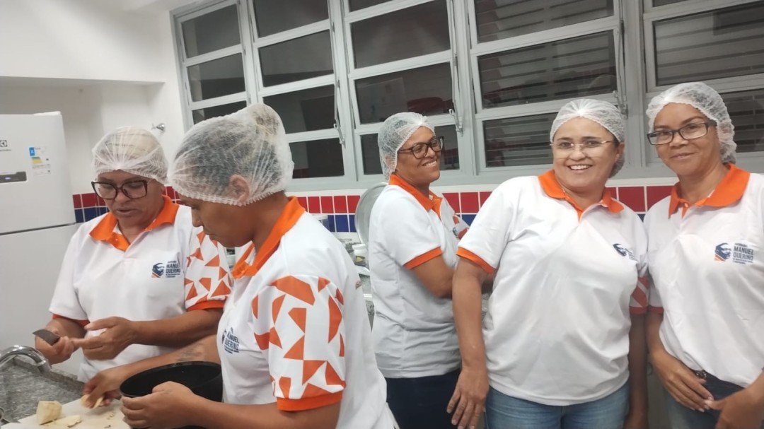 Jaguararienses se qualificam em curso de   Cozinheiro Geral com Noções de Gastronomia